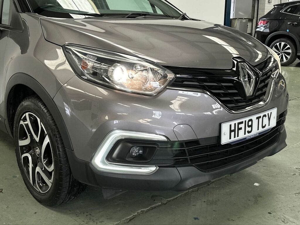Renault Captur 0.9 Tce 90 Iconic HF19TCY Black