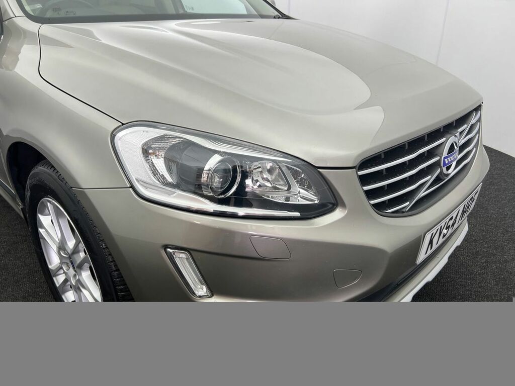 Volvo XC60 D5 215 Se Lux Nav Geartronic Gold