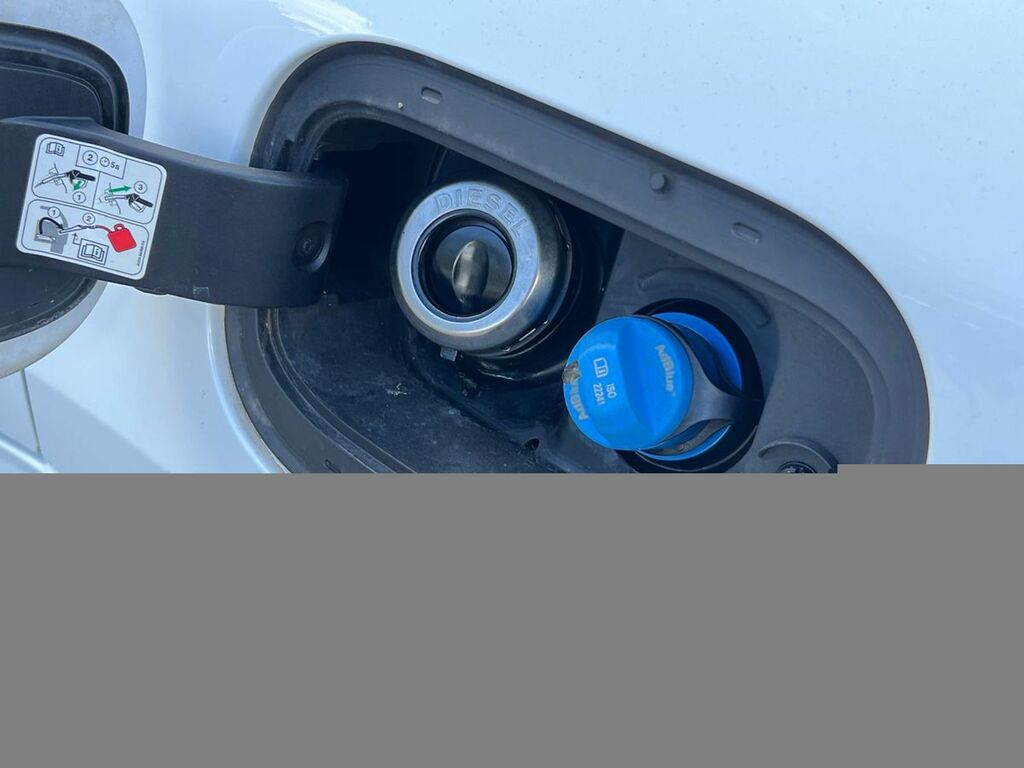 Ford Kuga 2.0 Ecoblue 190 St-line X Edition HX72EHJ White #6