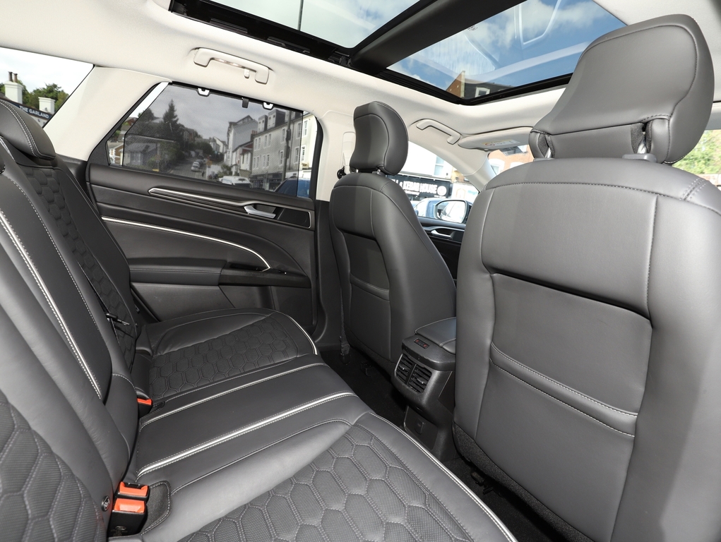 Ford Mondeo Titanium Edition Silver #2
