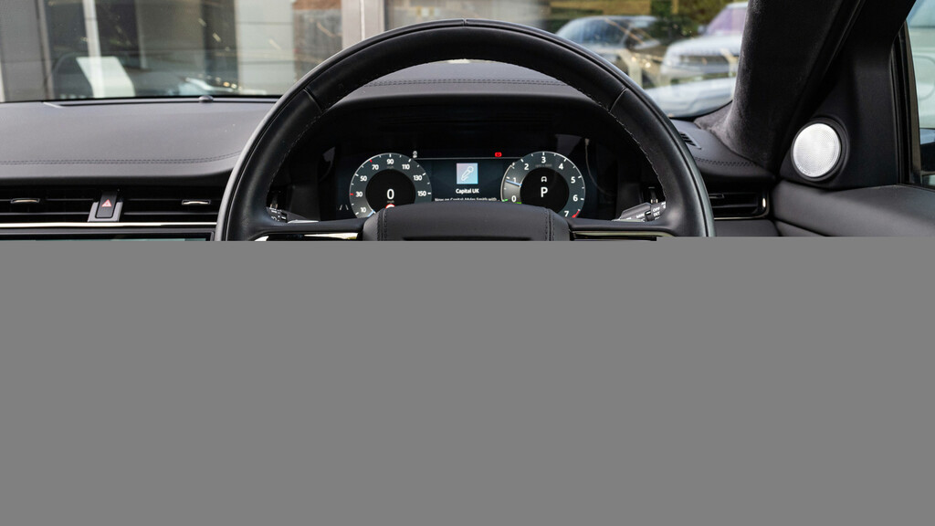 Land Rover Range Rover Evoque 1.5 P270ebiography Revised KN25UMR Black #2