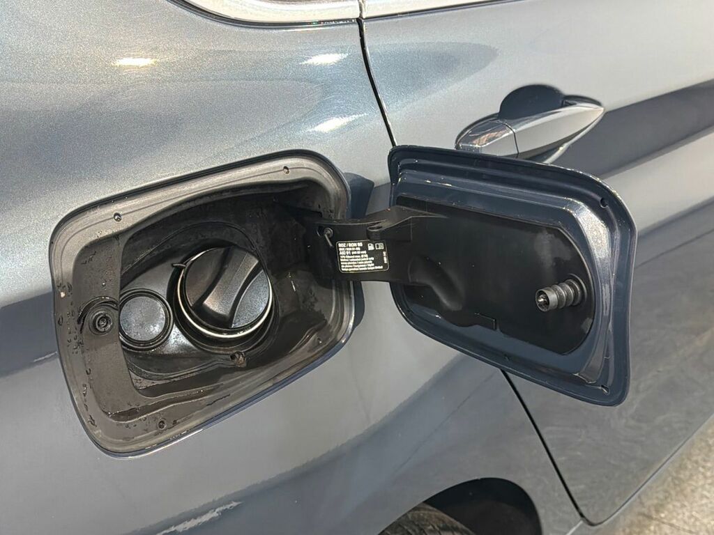 BMW 2 Series Active Tourer 220I Luxury Step YE65HLP Grey #4