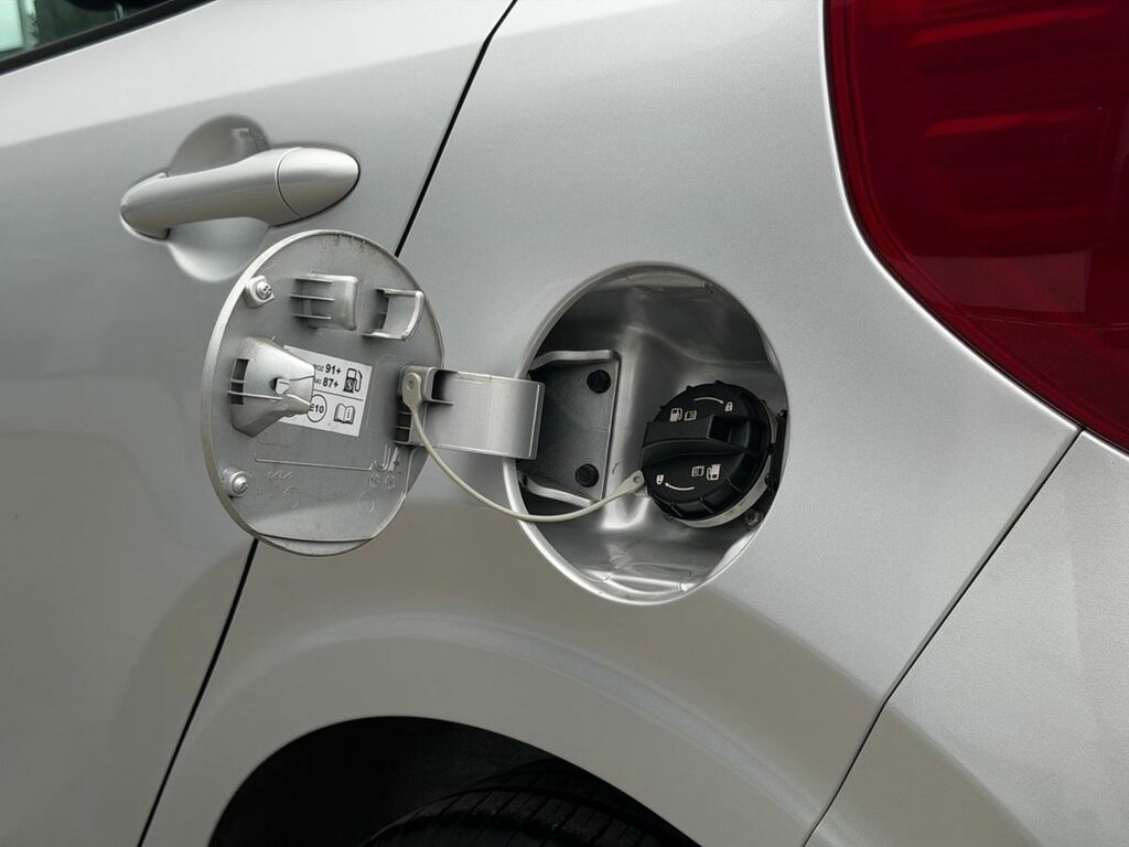 Kia Picanto 1.0 2 4 Seats HY73OWJ Silver #6