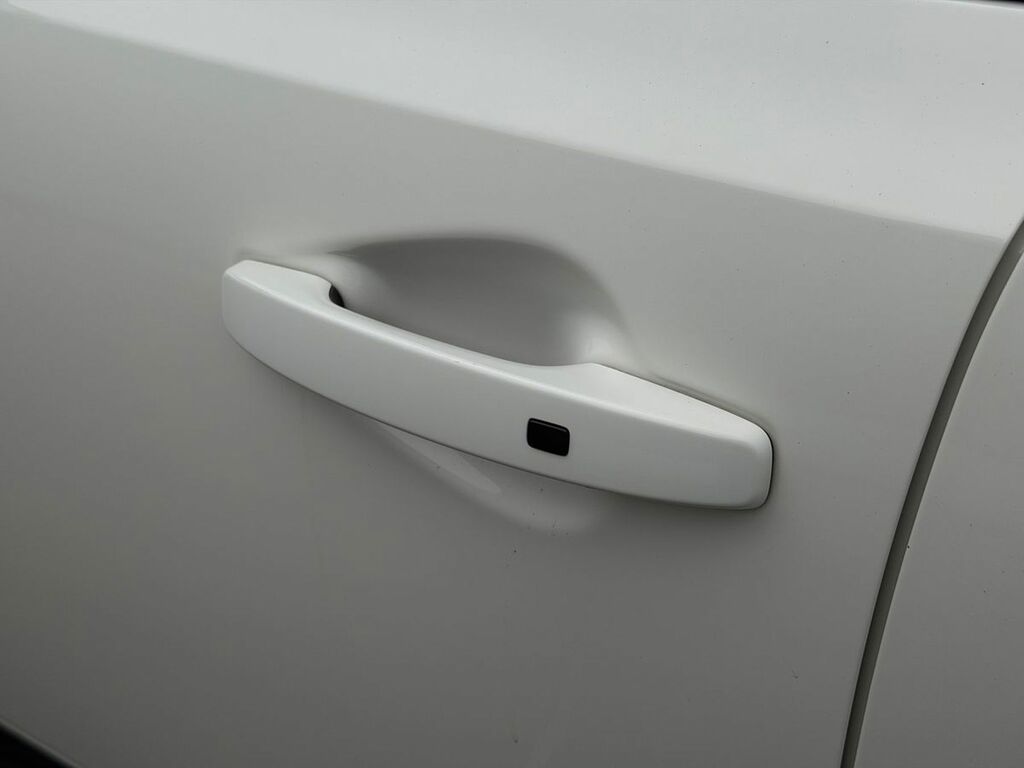 Kia Soul 150Kw First Edition 64Kwh White #5