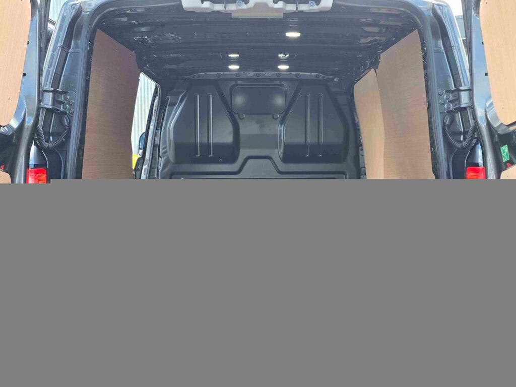 Ford Transit Custom 2.5 Phev 232Ps H1 Van Limited WN26YAU #4