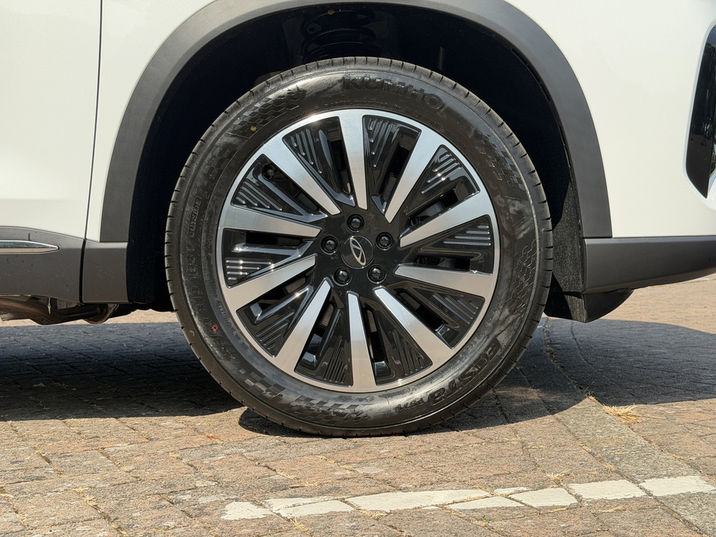 Chery Tiggo 8 1.5T Phev Summit Dht White #5