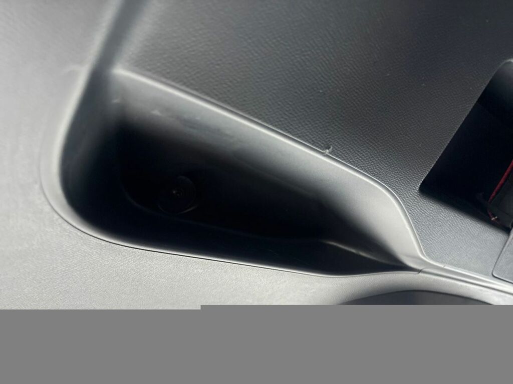 Peugeot e-2008 50 Kwh 136 1-Speed Blue #2