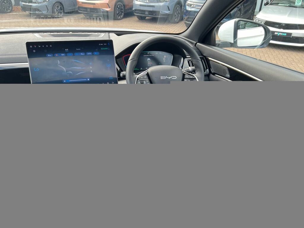 Byd Seal U Boost Dm-i Phev White #11