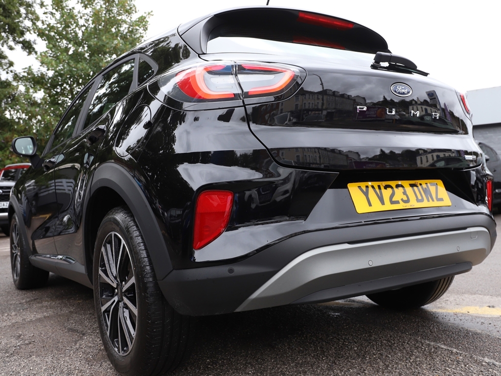 Ford Puma 1.0 Ecoboost Hybrid Mhev Titanium YV23DWZ Black #4