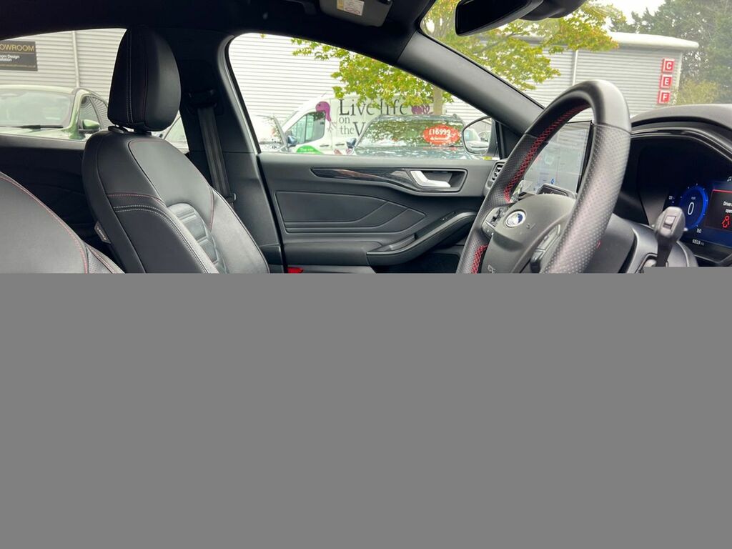 Ford Focus 1.0 Ecoboost Hybrid Mhev 155 St-line X White #5