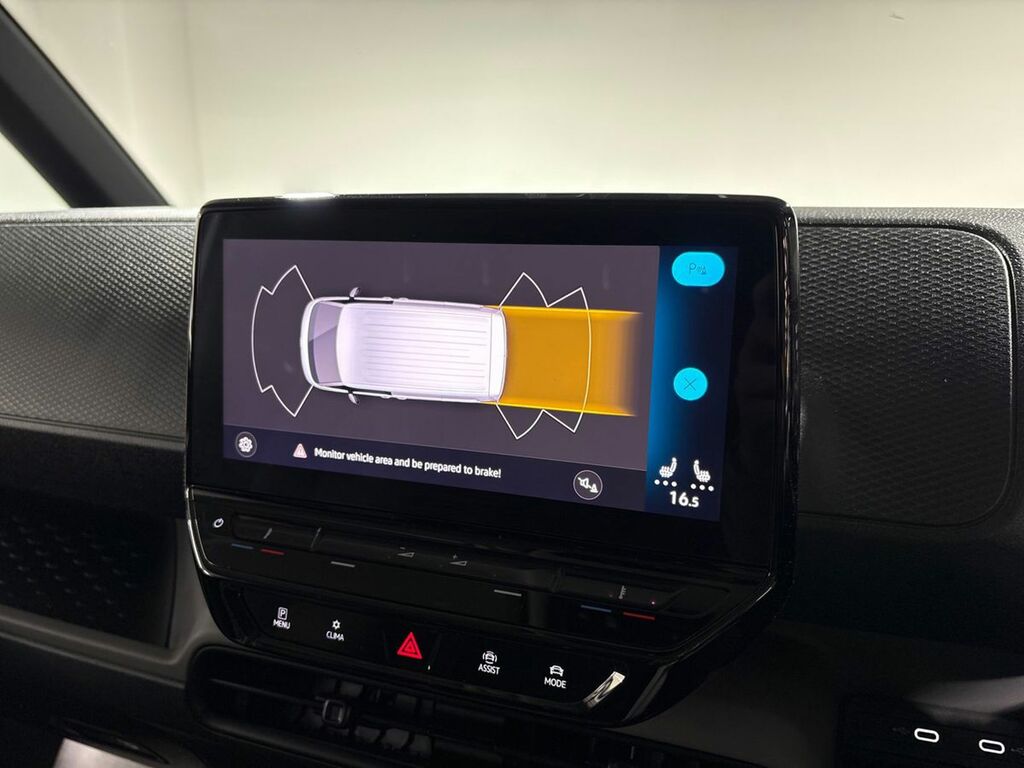Volkswagen ID.Buzz 150Kw Commerce Plus 77Kwh White