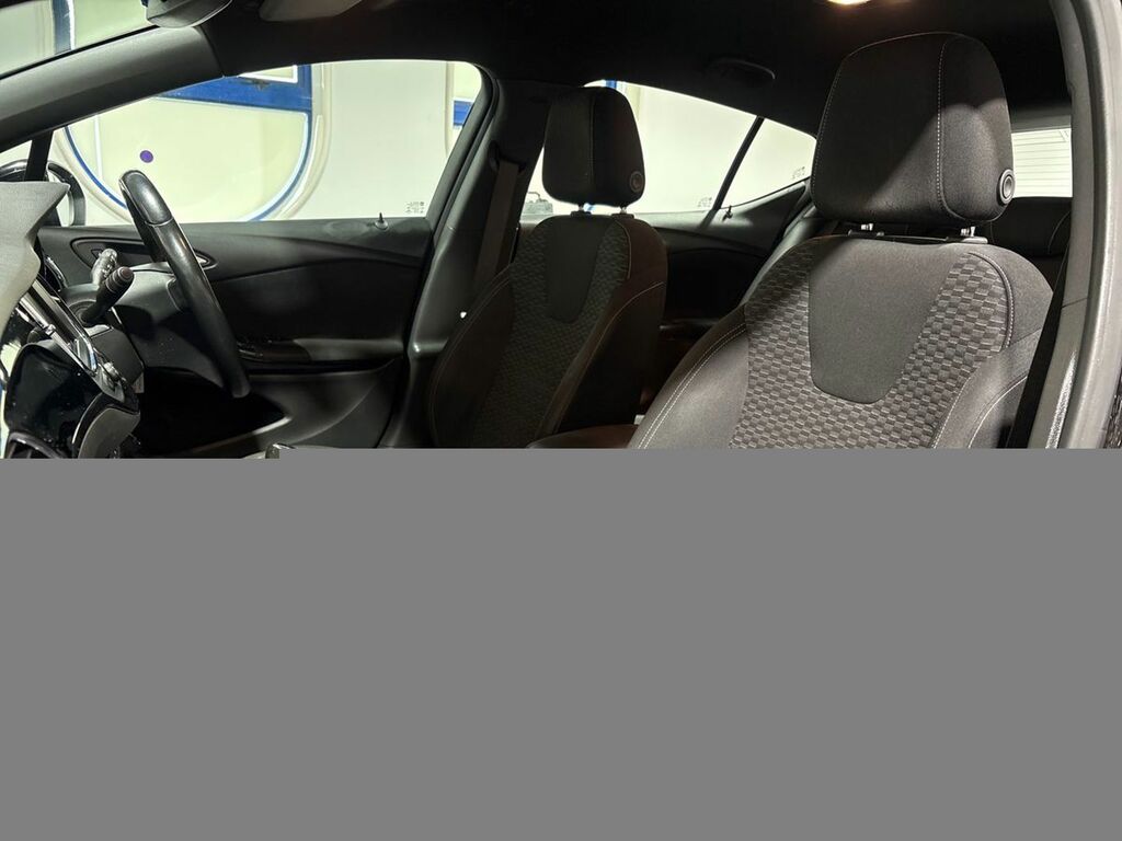 Vauxhall Astra Sri Cdti Ss Red #9