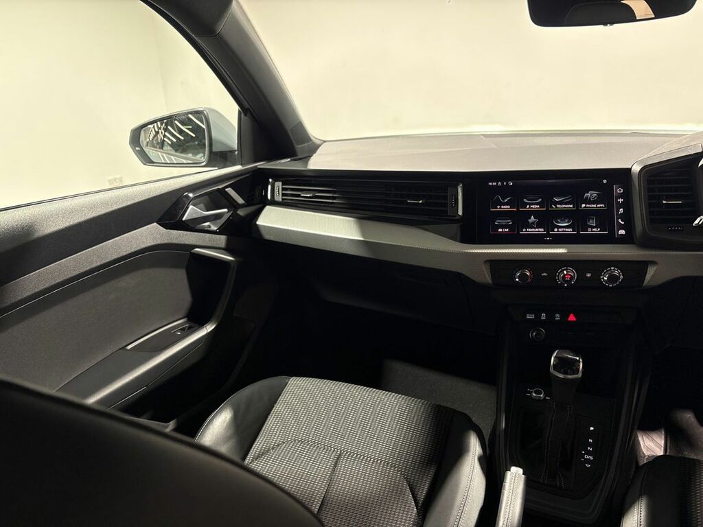 Audi A1 35 Tfsi Black Edition S Tronic Tech Pack Pro Black #11