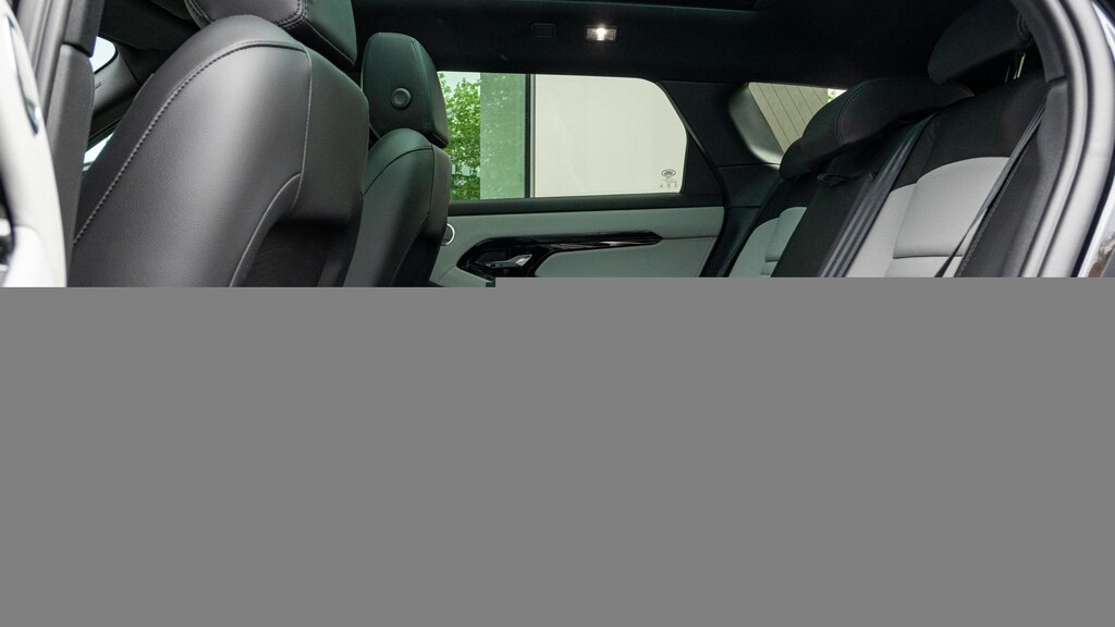 Land Rover Range Rover Evoque 1.5 P270e Dynamic Se Black #2