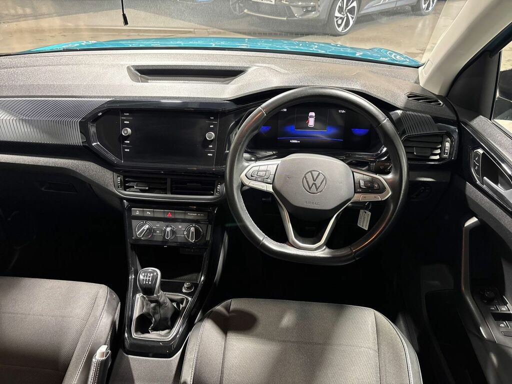 Volkswagen T-Cross 1.0 Tsi 110 Black Edition Blue #4