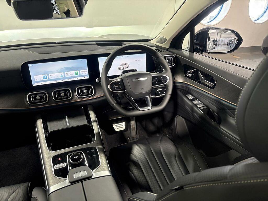 JAECOO 8 1.5T Shs Executive 6 Seater Black #48
