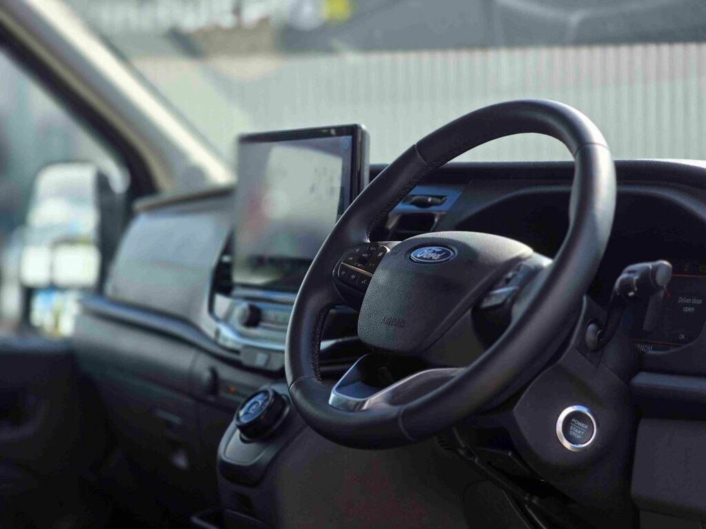 Ford Transit Custom 2.0 Ecoblue 165Ps H2 Limited Van Nav Black #4