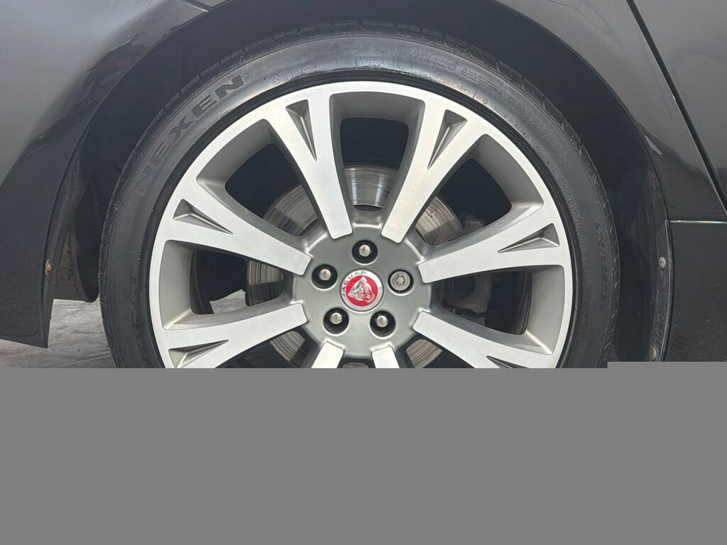 Jaguar XJ 3.0 D V6 Portfolio 302 Bhp Black #13
