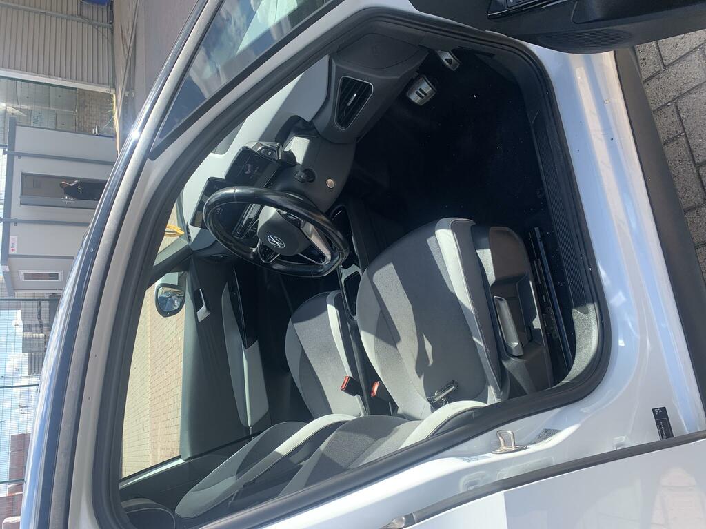 Volkswagen ID.3 Hatchback White #8