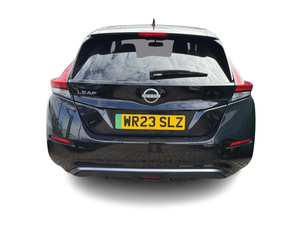 Nissan Leaf 39Kwh N-connecta Hatchback 150 Black #3