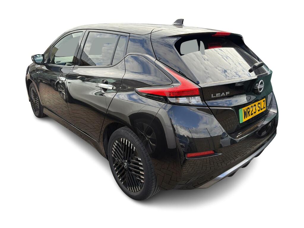 Nissan Leaf 39Kwh N-connecta Hatchback 150 Black #4