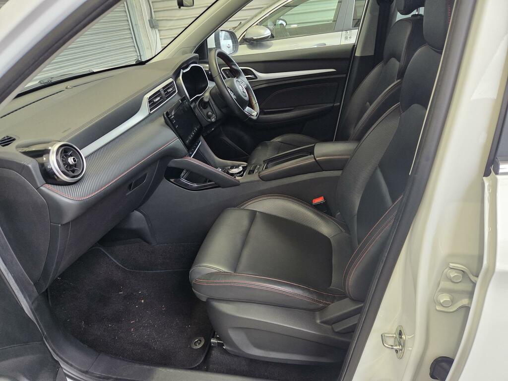 MG ZS 72.6Kwh Trophy Long Range  #5