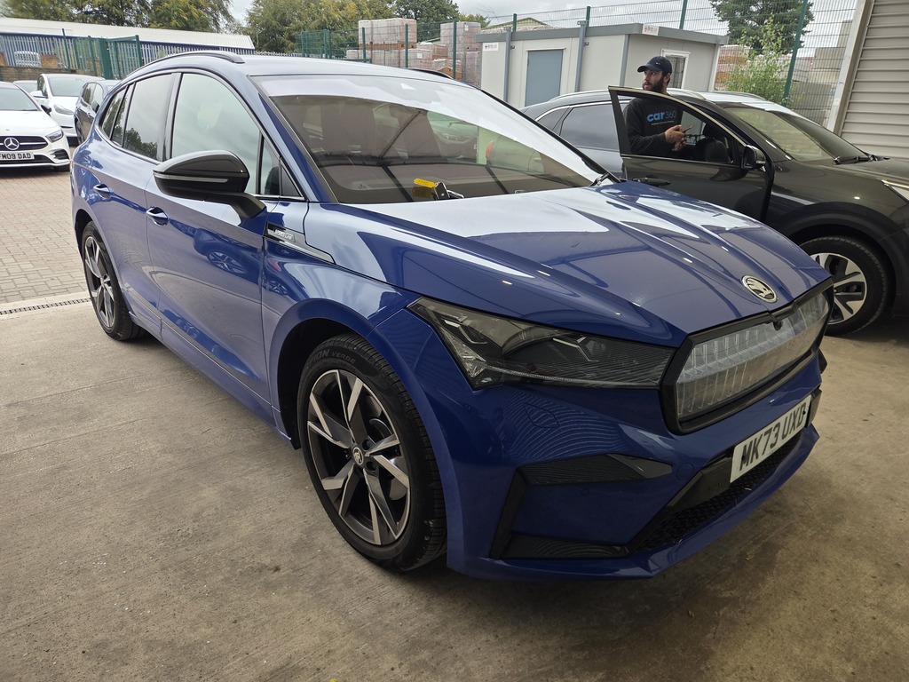 Skoda ENYAQ Iv 82Kwh 80 Sportline Plus Dc135kw 