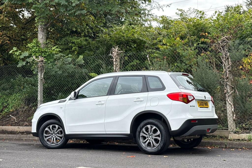 Suzuki Vitara Vitara 1.6 Sz4 Euro 6 Ss 1868 Suzuki White #2