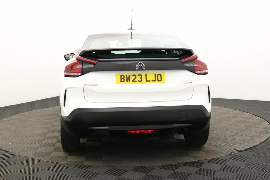 Citroen C4 1.2L Sense White #3