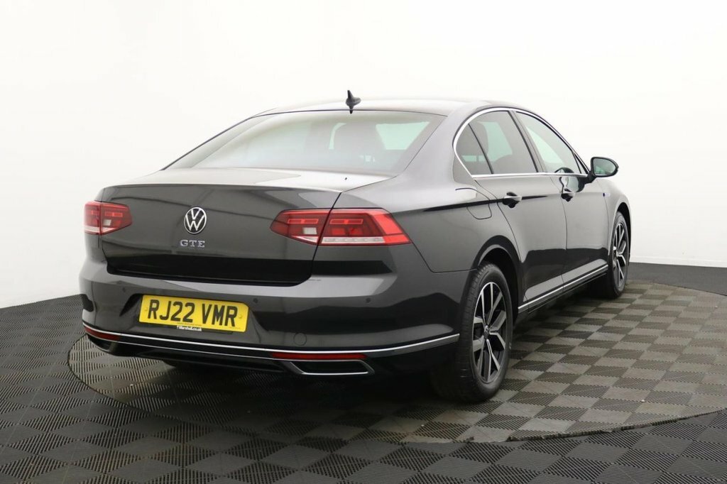 Volkswagen Passat 1.4L Gte Grey #4