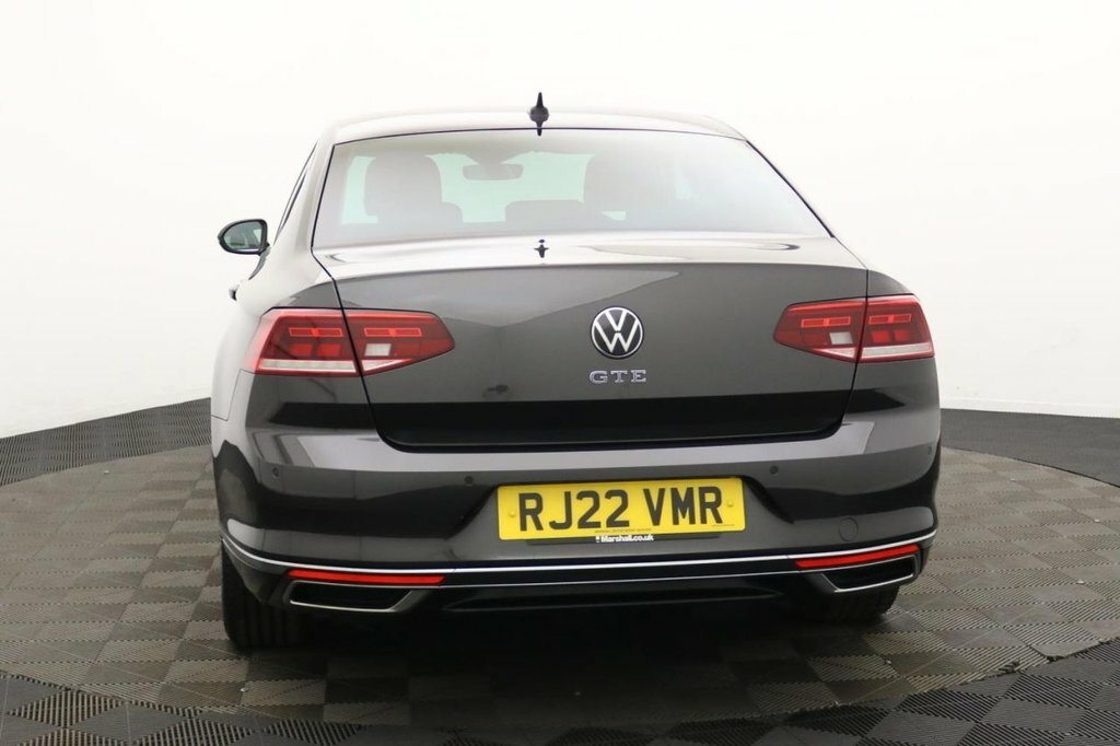 Volkswagen Passat 1.4L Gte Grey #5