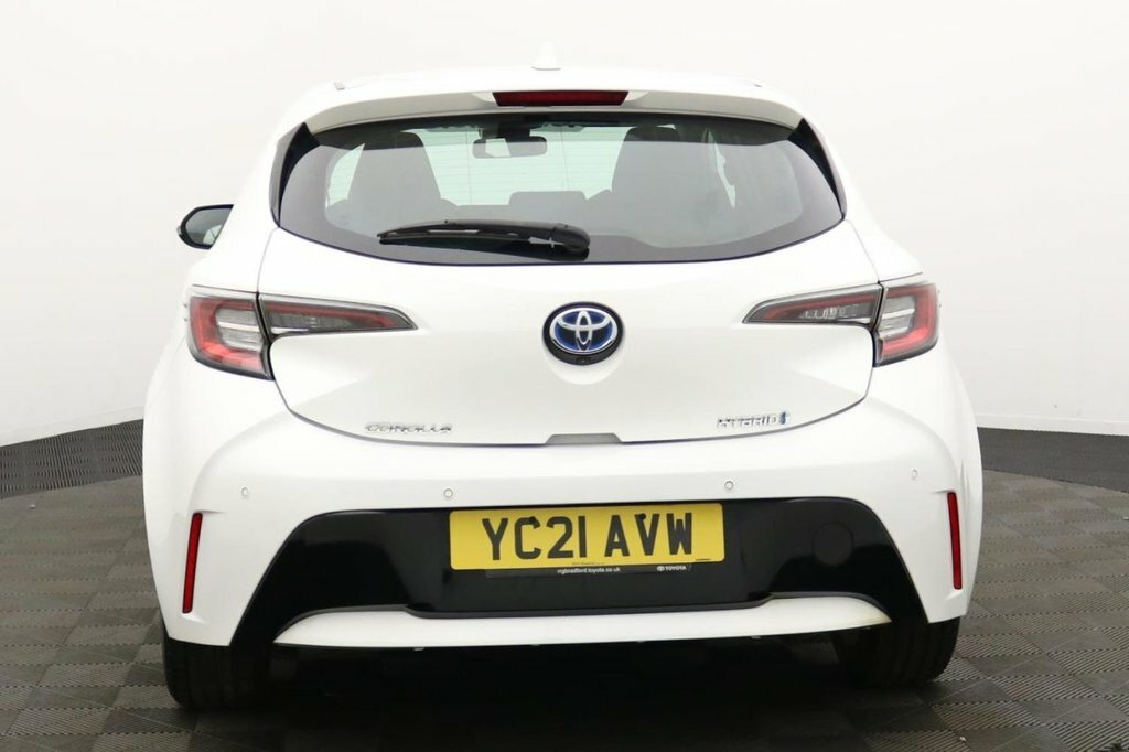 Toyota Corolla 1.8L Icon White #5
