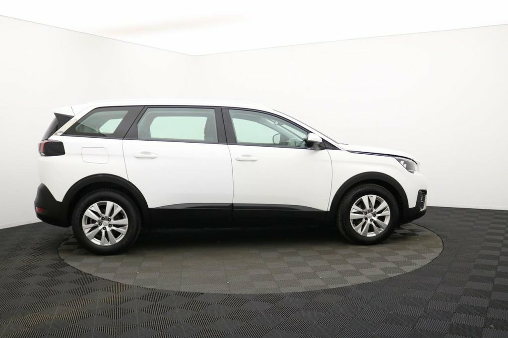 Peugeot 5008 1.2L Active White #2
