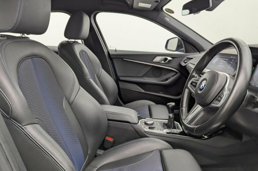 BMW 1 Series 1.5L M Sport Blue #3