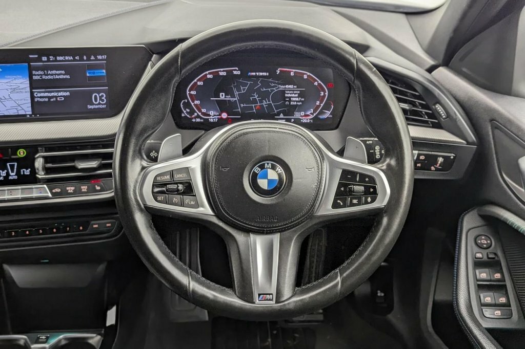 BMW 1 Series Se Black #50