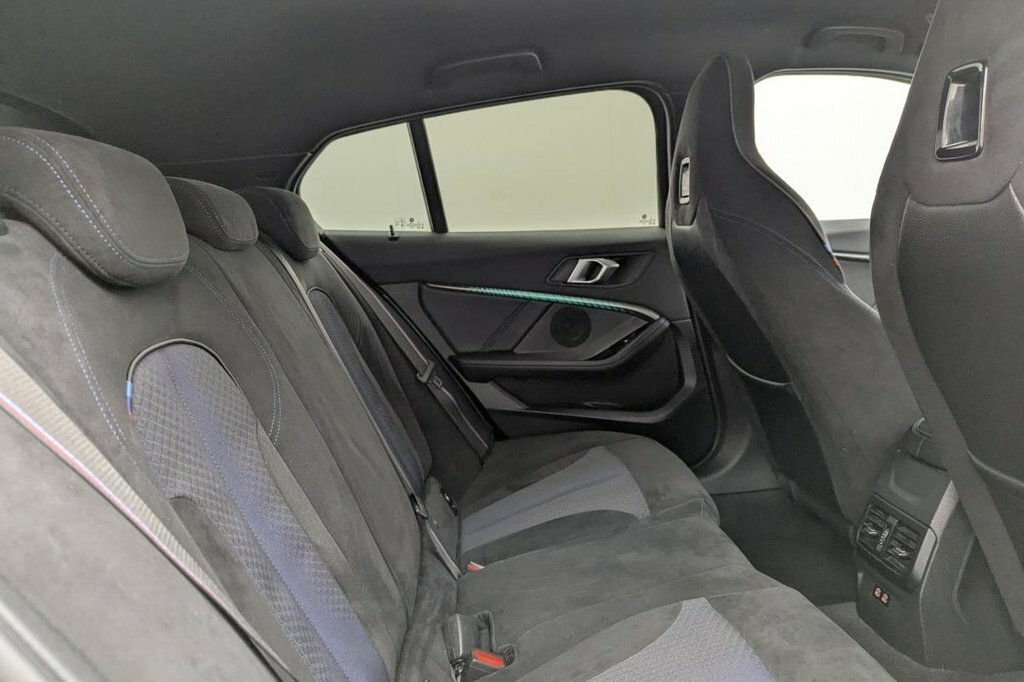 BMW 1 Series Se Black #28