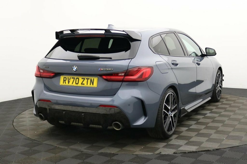 BMW 1 Series Se Black #4