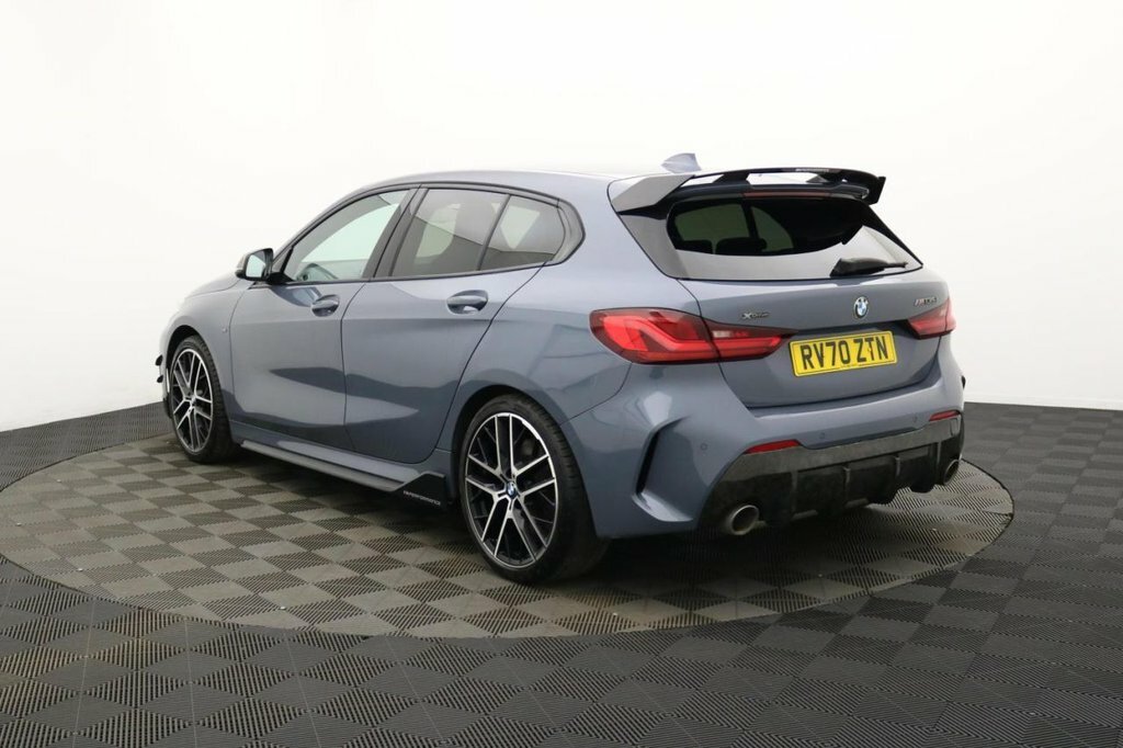 BMW 1 Series Se Black #6