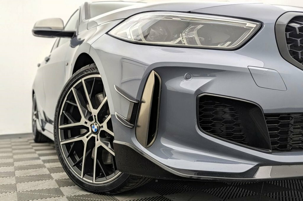 BMW 1 Series Se Black #14