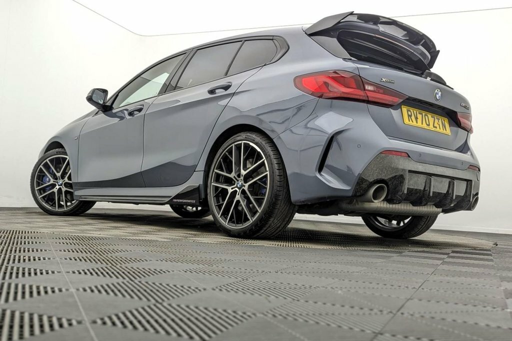BMW 1 Series Se Black #18