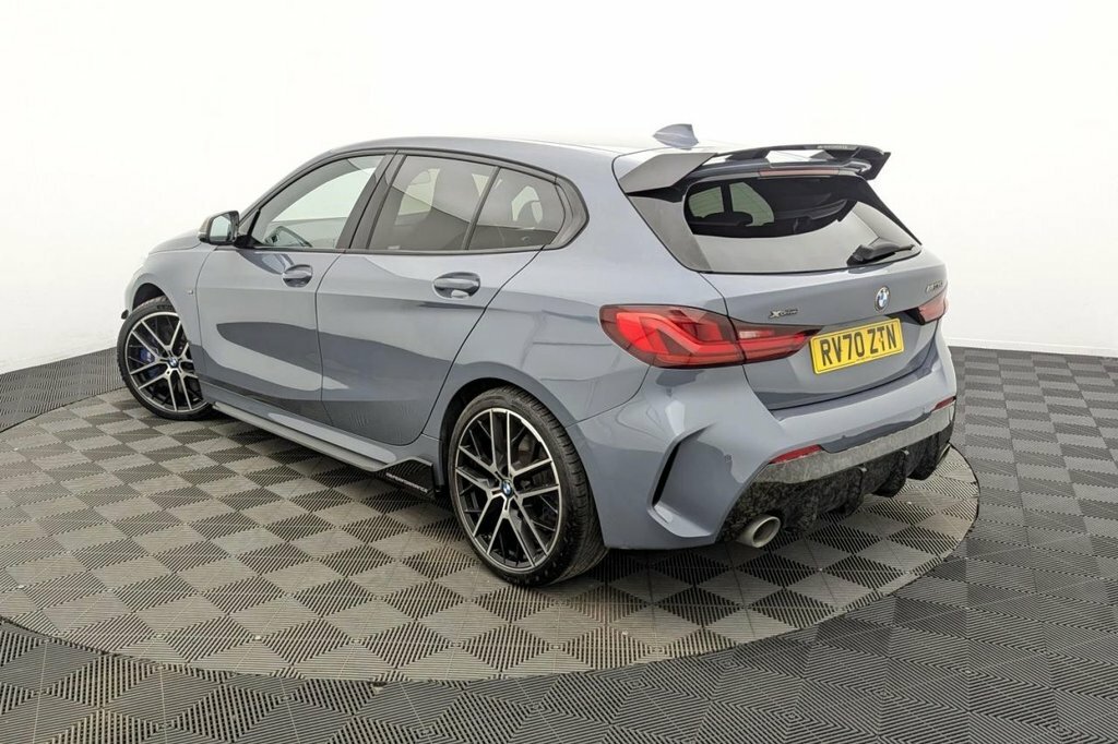 BMW 1 Series Se Black #16