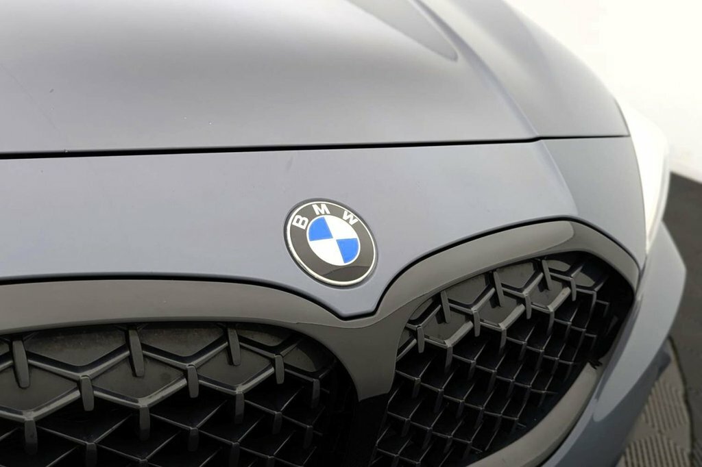 BMW 1 Series Se Black #64