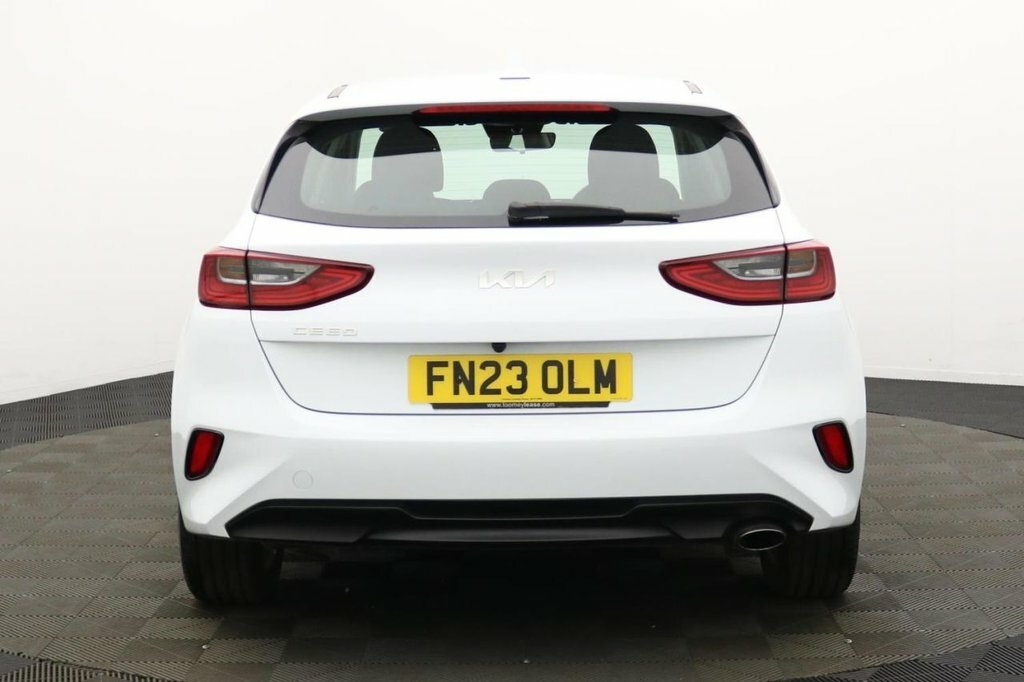 Kia Ceed 1.6L 2 White #5