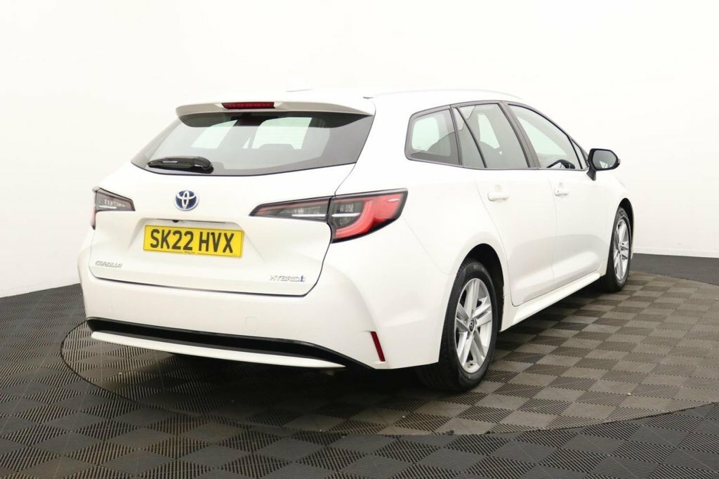 Toyota Corolla 1.8L Icon White #4