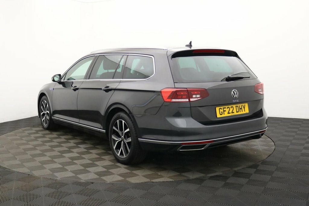 Volkswagen Passat 1.4L Gte Grey #6
