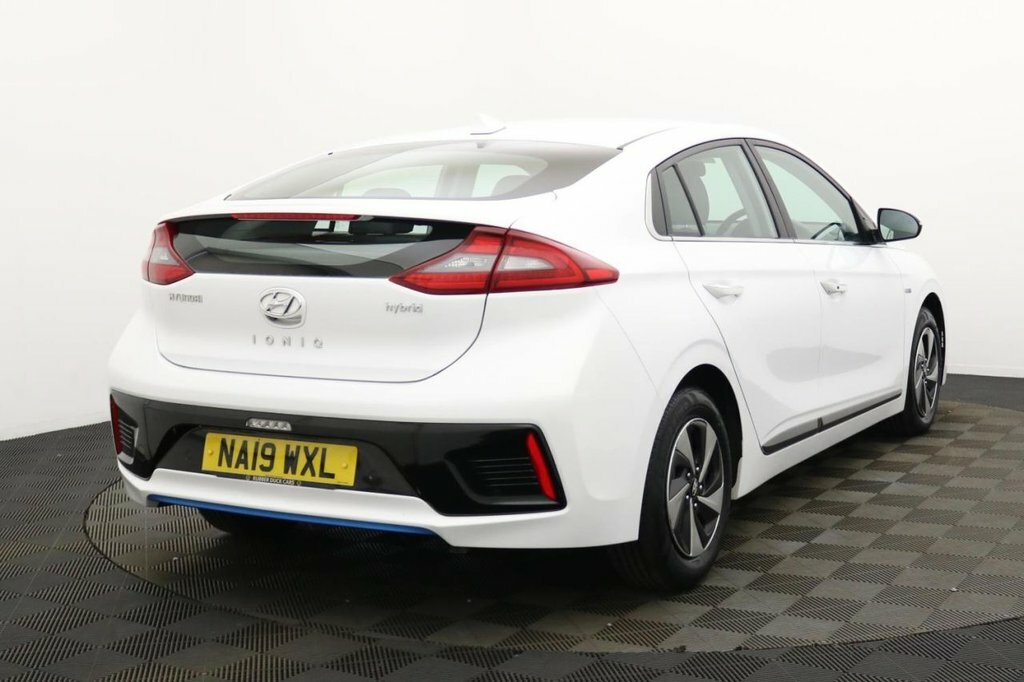 Hyundai Ioniq 1.6L Premium Se White #4