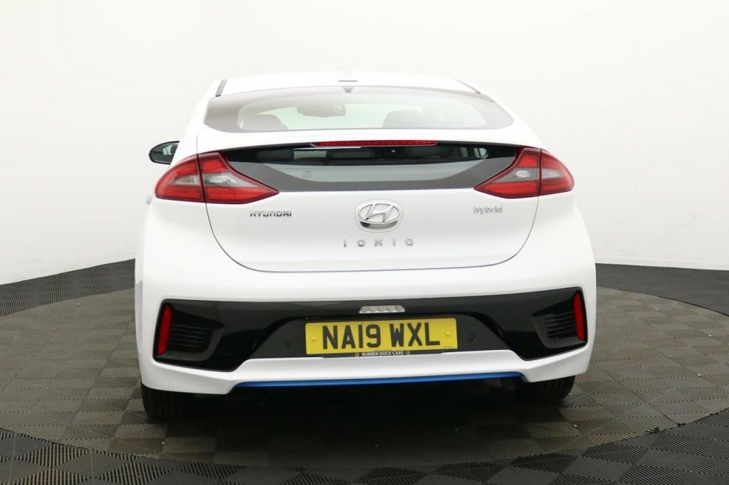 Hyundai Ioniq 1.6L Premium Se White #5