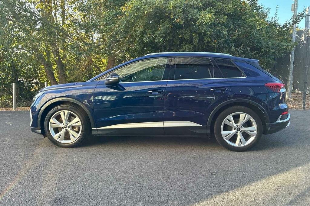 Audi Q4 E Tron S Line 40 150,00 Kw LL72RXM #4