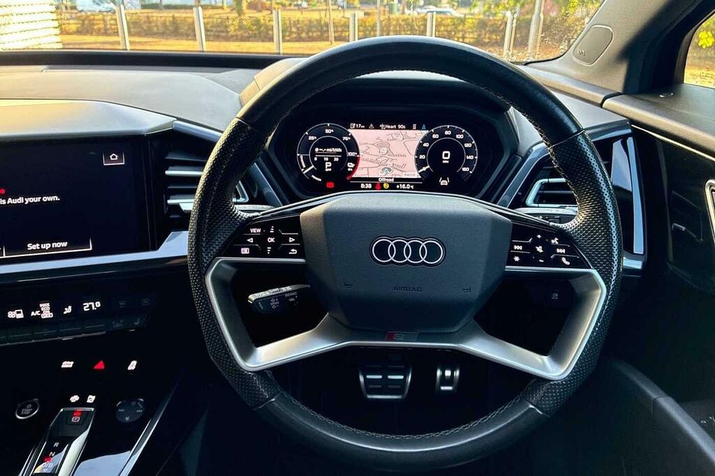 Audi Q4 E Tron S Line 40 150,00 Kw LL72RXM #6