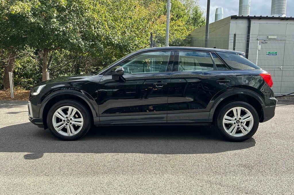 Audi Q2 Sport 30 Tfsi 110 Ps 6-Speed MT23CLZ Black #4